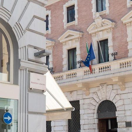 Relais Palazzo Olimpia - Corso Vittorio Emanuele Lägenhet Salerno Exteriör bild